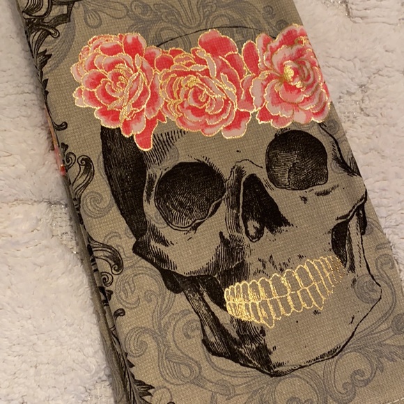 💀🌸 Skull Peony Decor Kitchen Towels - Picture 3 of 4